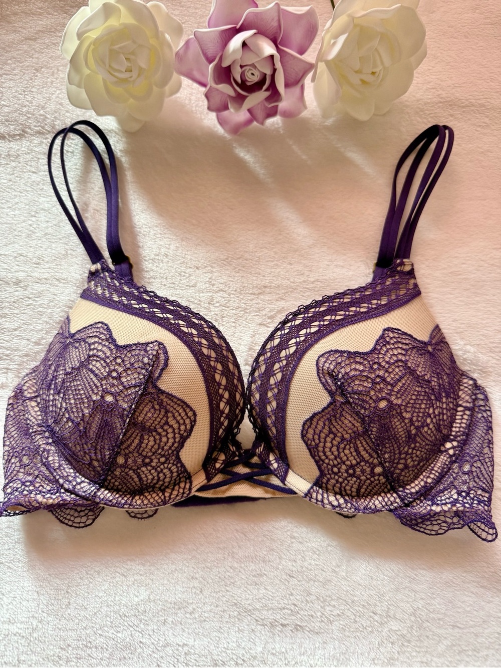 Victoria's Secret Very Sexy Purple Lace bra 30B